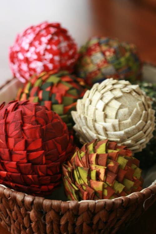 ideas y trucos para decorar la casa bricolaje : Decoración de Navidad con Piñas adornos pinas Decoración de Navidad con Piñas