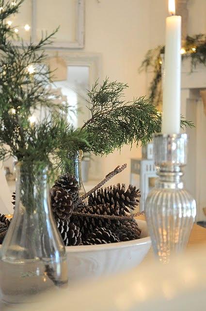 ideas y trucos para decorar la casa bricolaje : Decoración de Navidad con Piñas simples adornos pinas Decoración de Navidad con Piñas